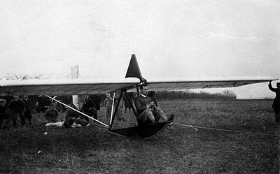 Otto Veibel på sin Stamer & Lippisch